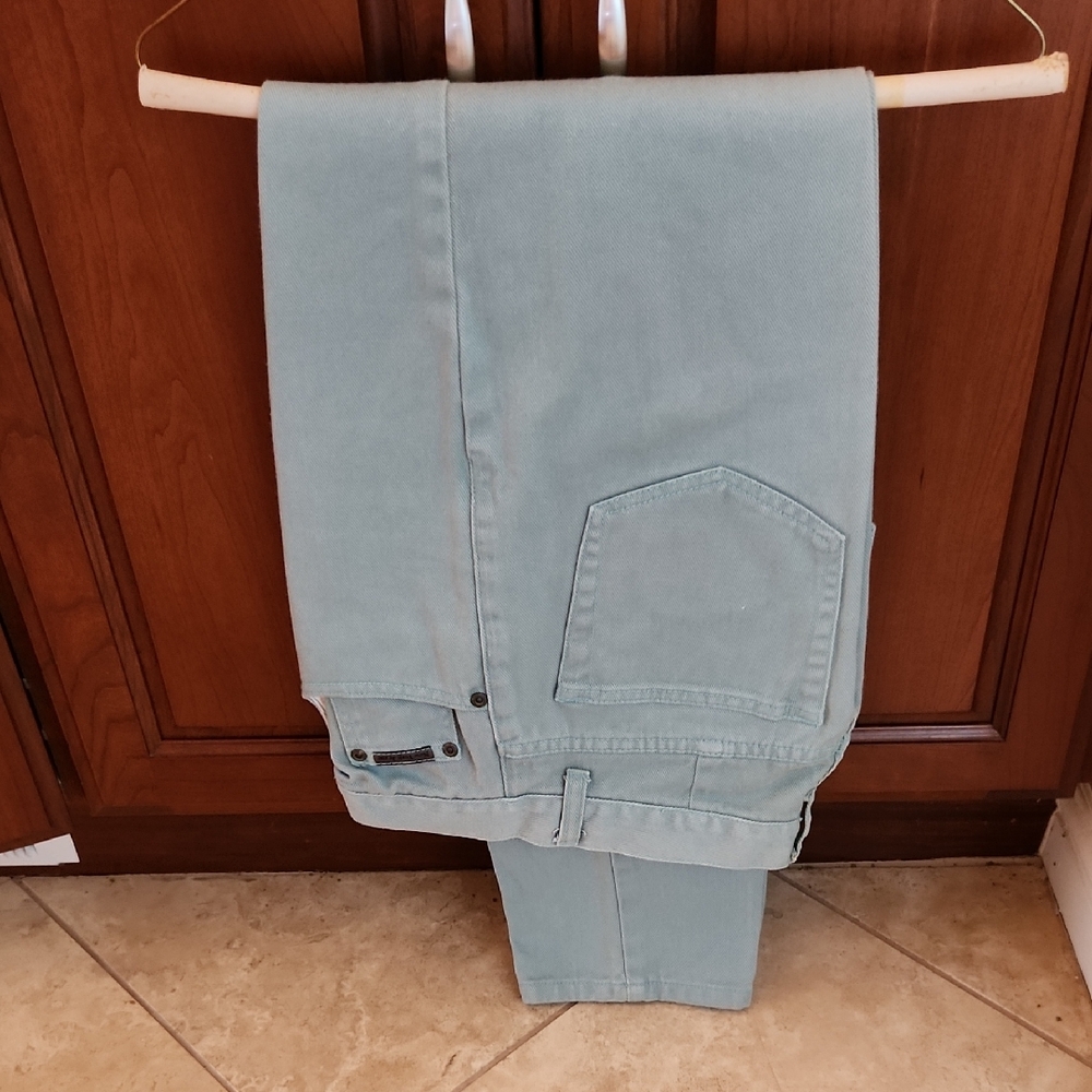 Green Straight Leg Jeans with Classic Denim Style